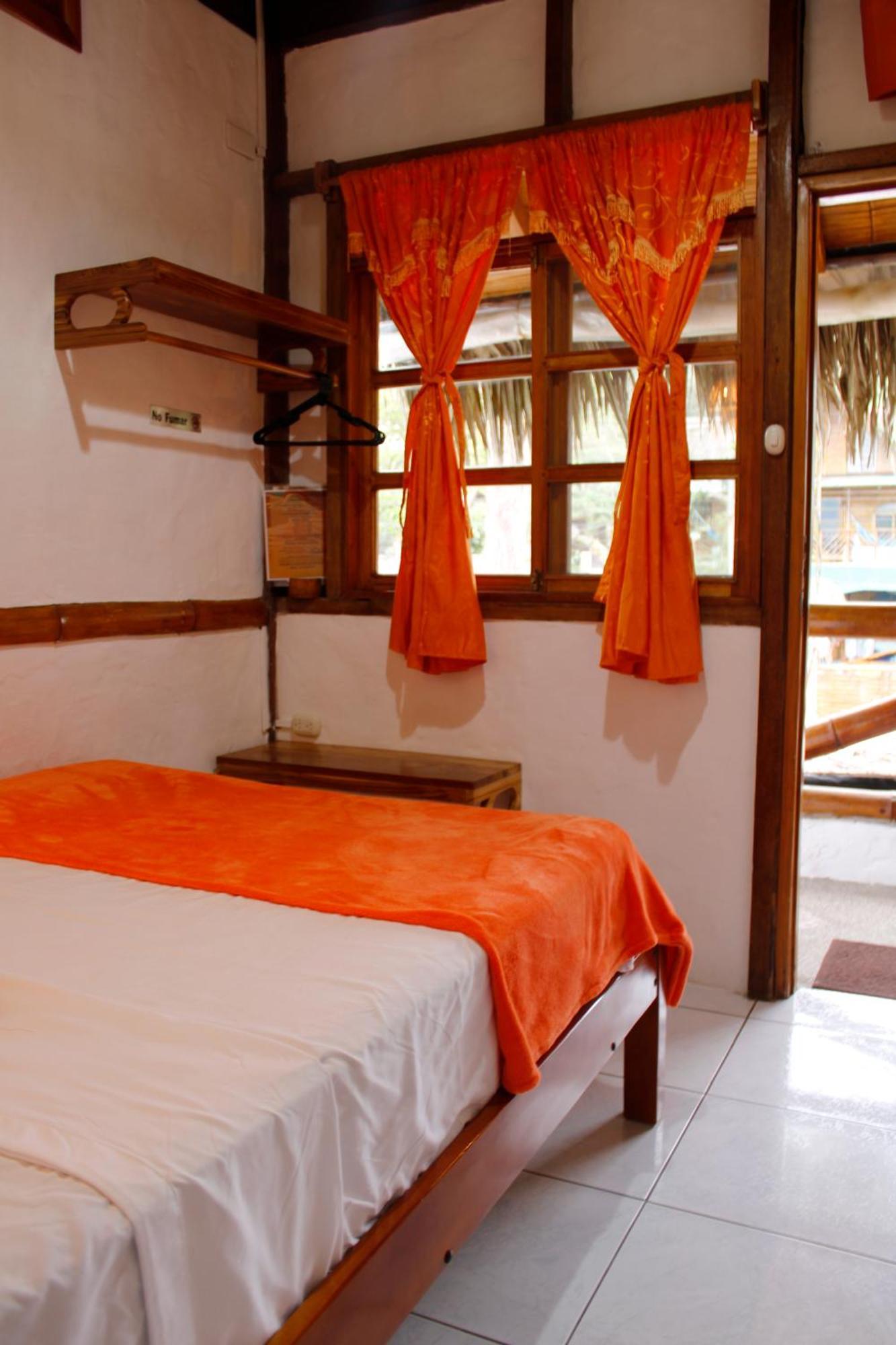 Hanga Roa Hotel Montanita Ngoại thất bức ảnh